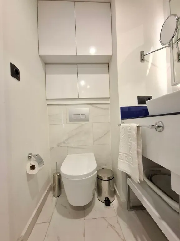 Уровня lux с видом на море с ps4 и кофеваркой