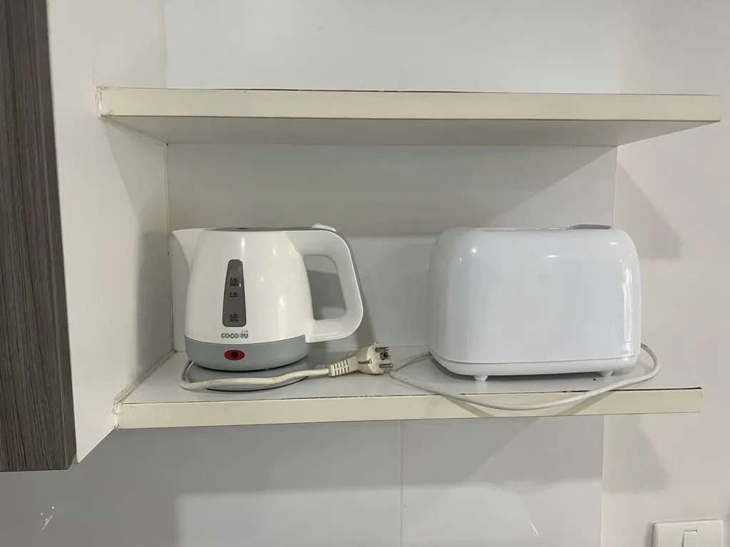 Ката, студия после ремонта с красивым видом на горы, 5 этаж