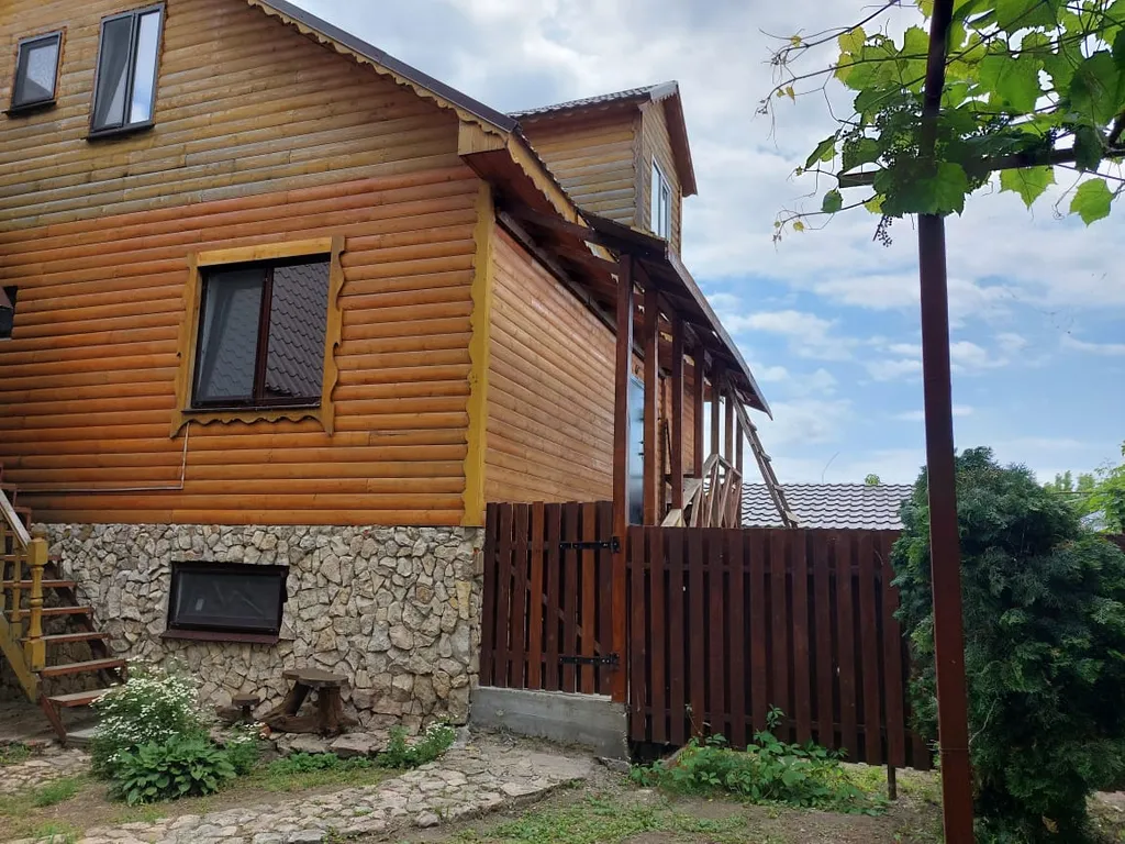 Комфортабельная квартира на набережной в центре города