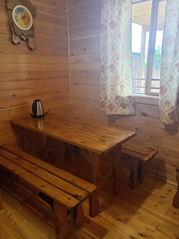 Гостевой дом вдали от берега и шума с кухней, туалетом, душем в доме