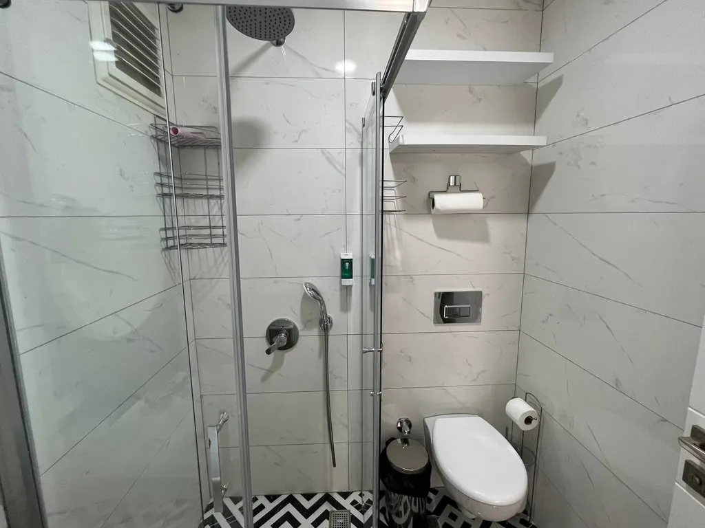 Апартаменты в центре с бассейном