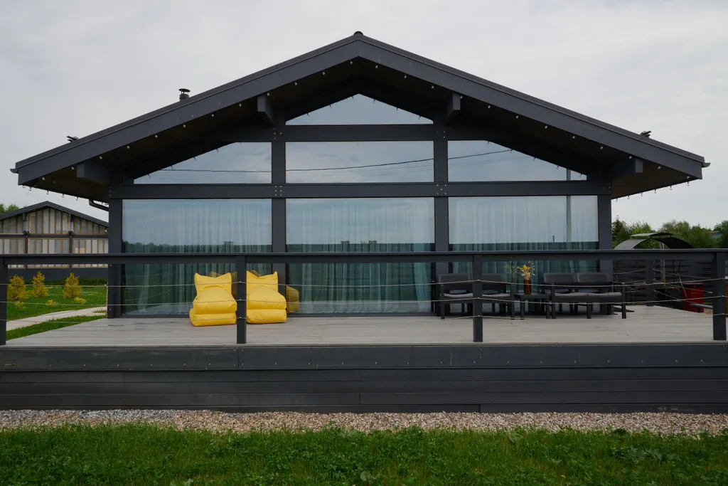 Янтарный дом в Загородном клубе у Плещеева озера