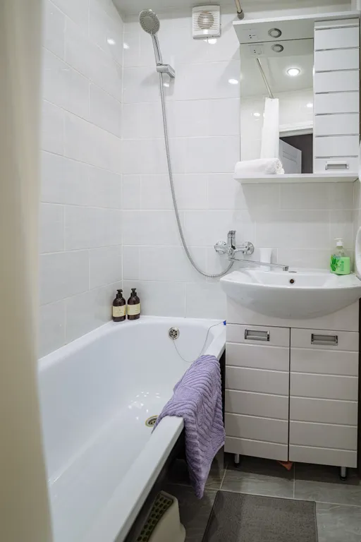 Двухкомнатная квартира рядом с Кремлем