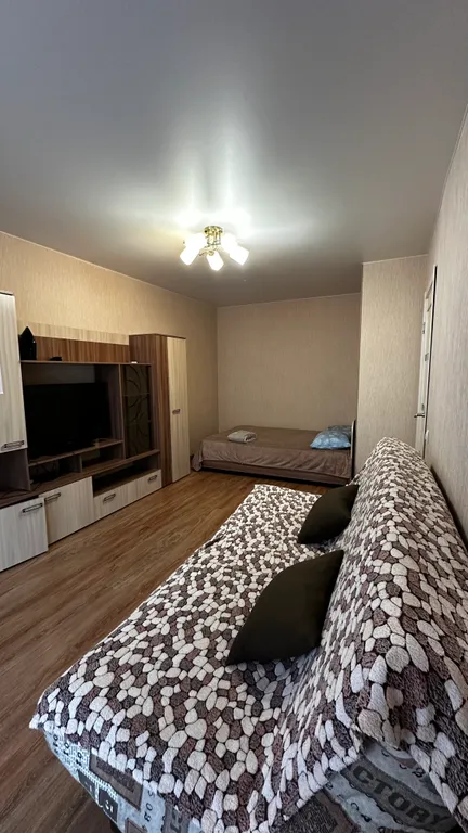 Квартира Уютная однушка в новом ЖК Спортивный — аренда посуточно в Волжский