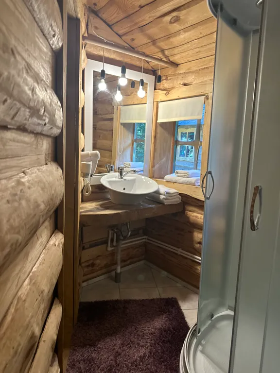 Уютное бунгало в парк-усадьбе Вишня