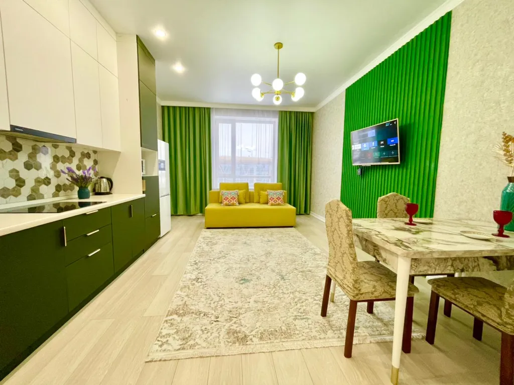 Евродвушка около ботанического сада