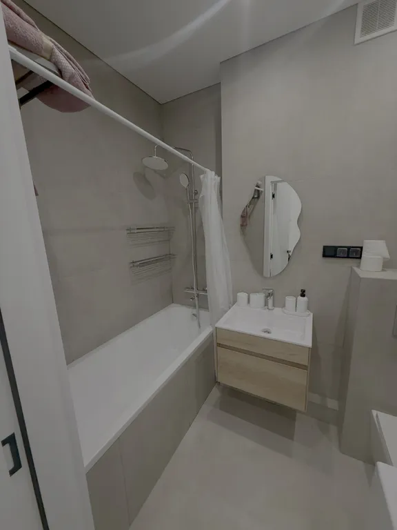 Супер квартира над Артеком с парковкой и бассейном бесплатно