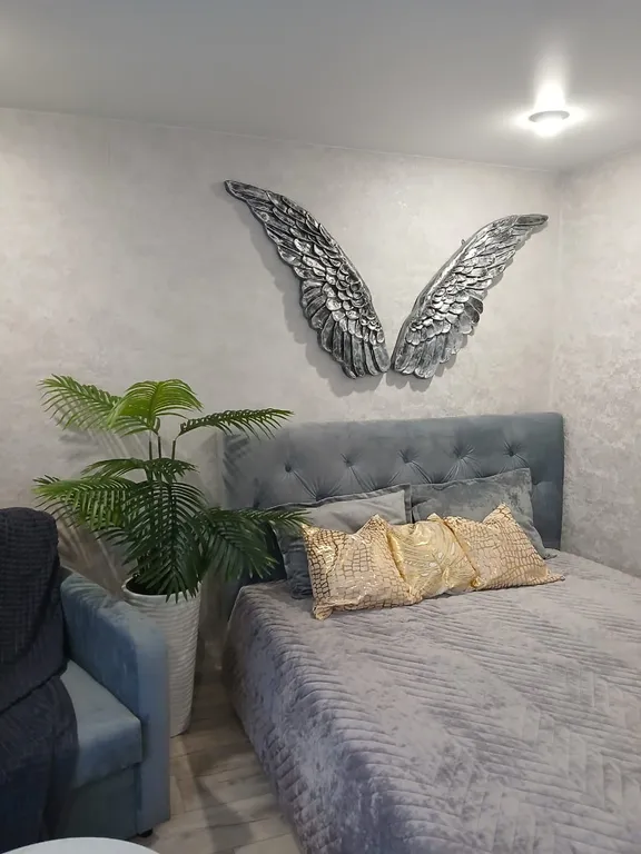 Современная шикарная с новым дизайнерским ремонтом квартира