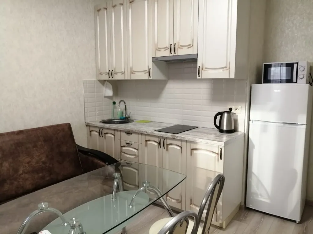 Студия, Белая дача, садовод