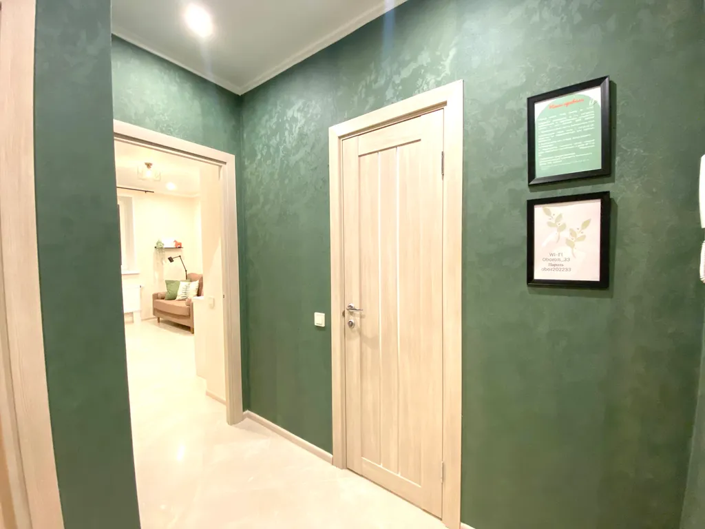 Современная квартира в центре в новом доме с частной парковкой