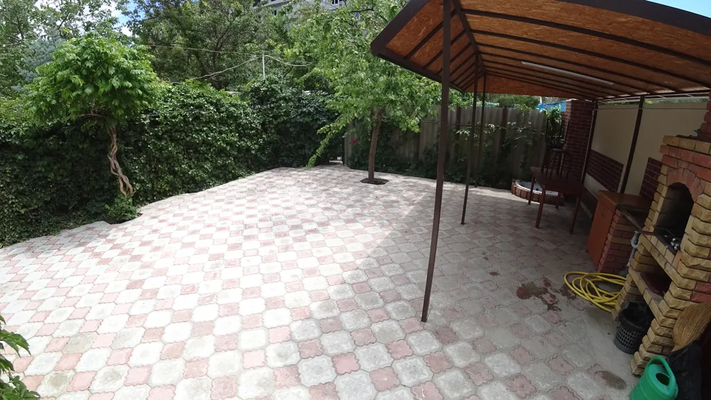 Двухкомнатный дом с большим отдельным двором