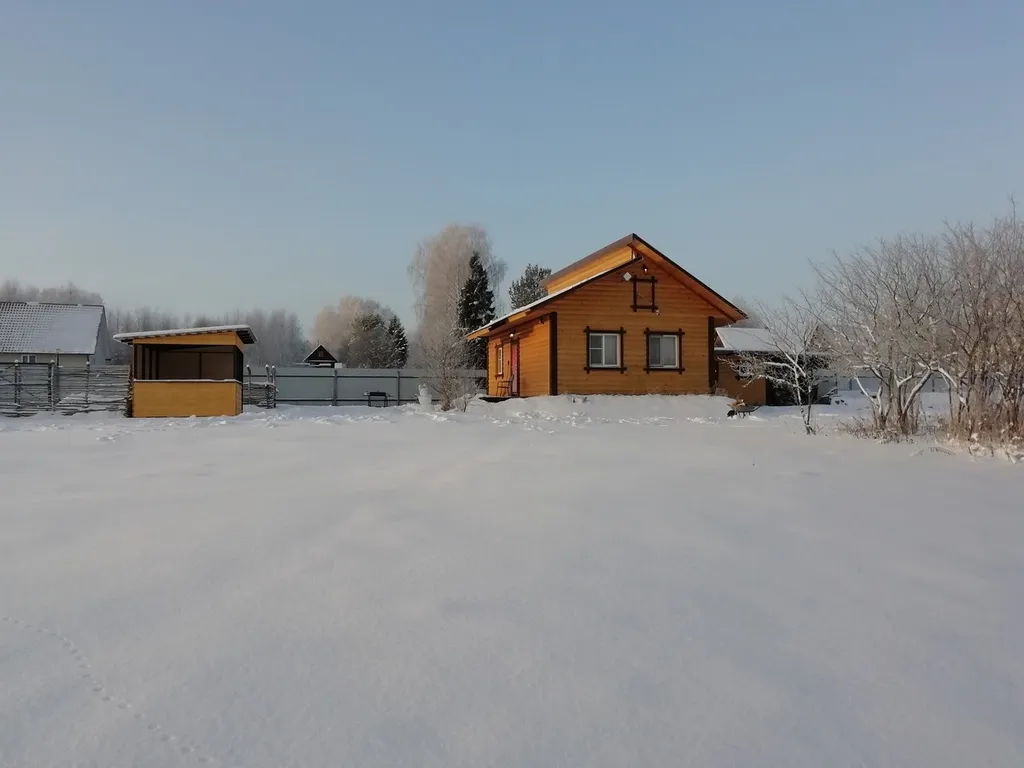 Коттедж Уютный дом с камином, баней на дровах и чаном в лесу на берегу реки — Старово