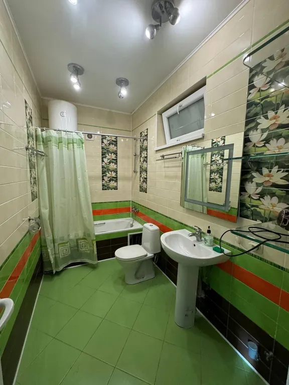 Дом с бассейном