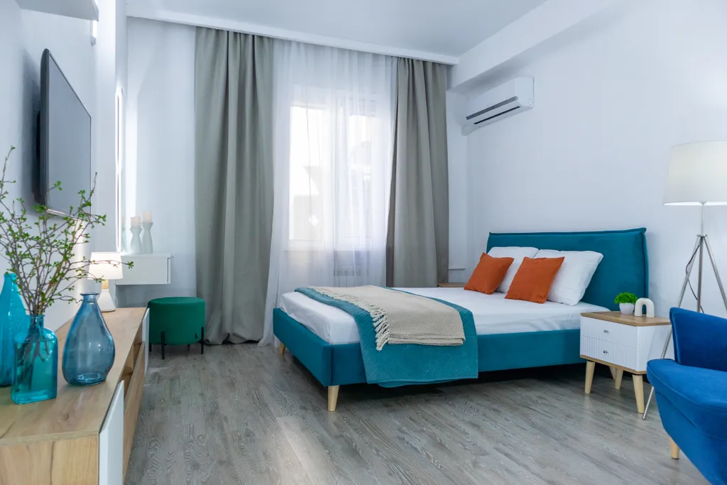 Атмосферные апартаменты на набережной в доме с колоннами Ловец Снов 1