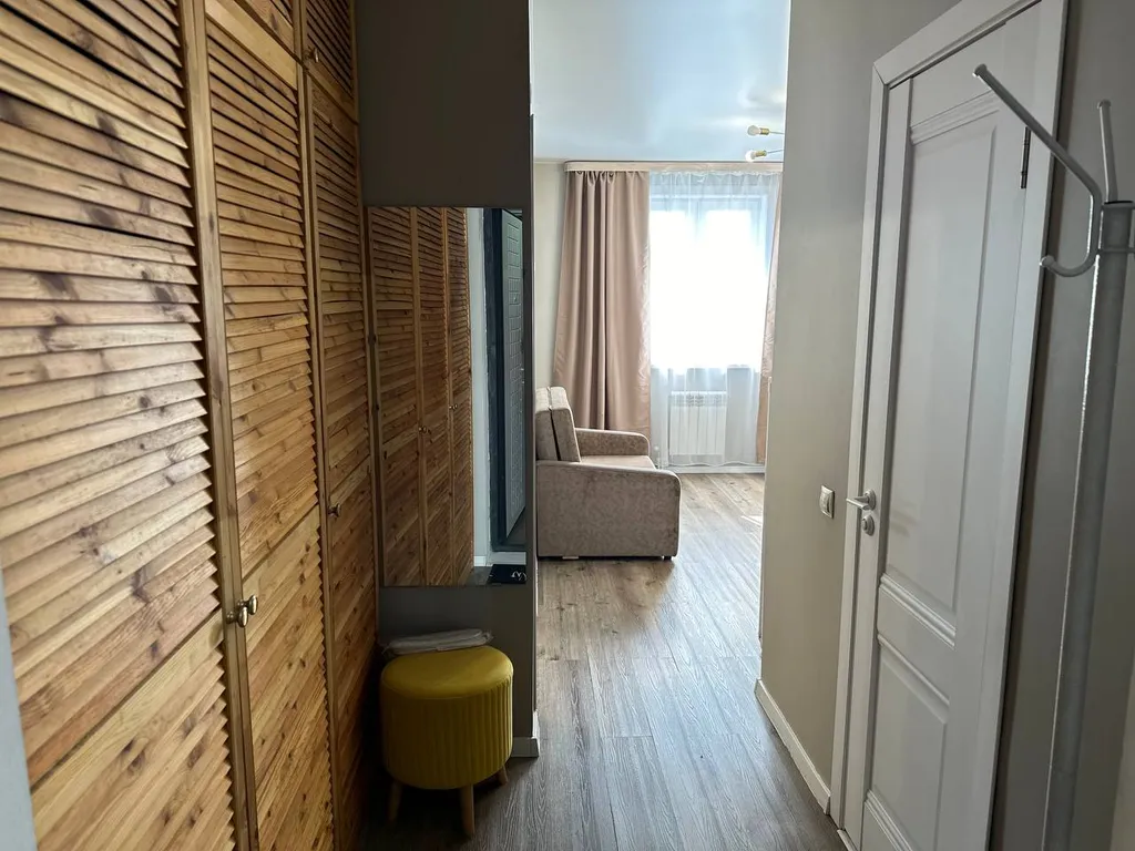 Квартира с кондиционером, видом на реку и удобным расположением