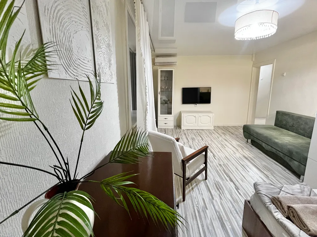 Квартира 700 метров до моря