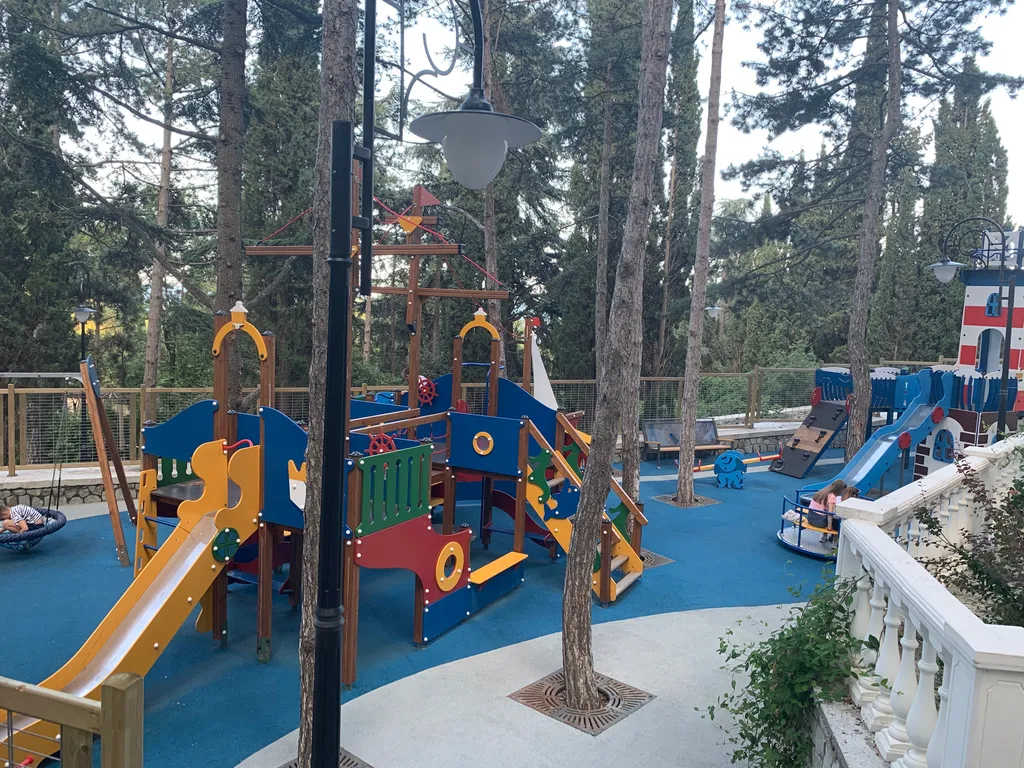 Апартаменты Морские в Зазеркалье