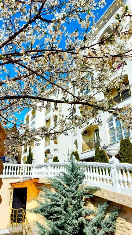 Квартира-студия в ЖК ВиллаДельМар с балконом и видом на море в Гаспре