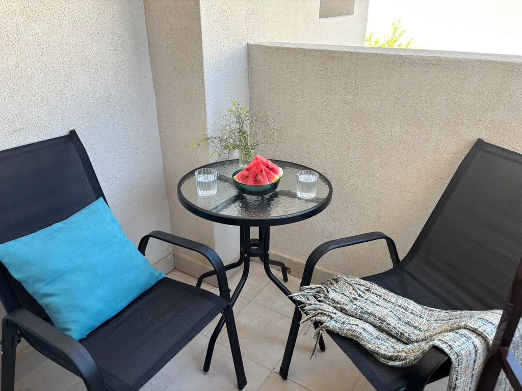 Студия рядом с песочным пляжем и бассейном