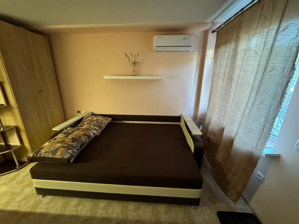 Уютная студия с отдельным входом, с пляжем в шаговой доступности