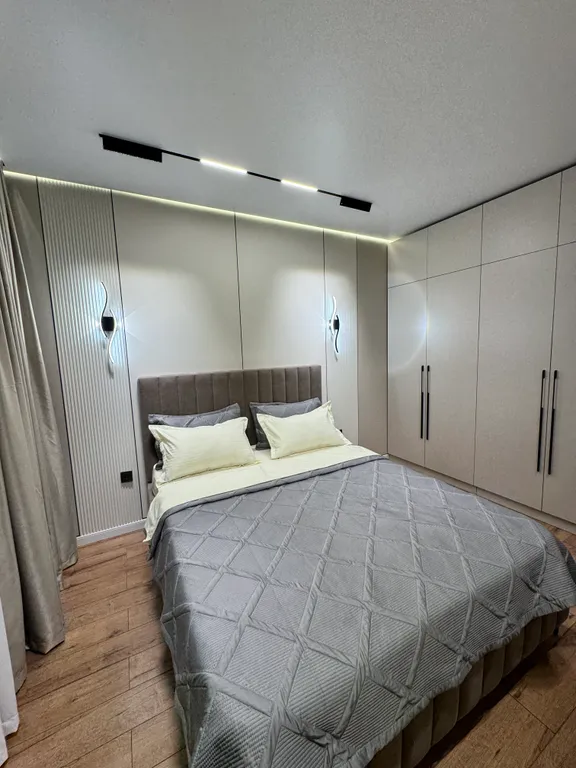 Новая квартира в центре города с видом на горы — аренда посуточно в Алматы