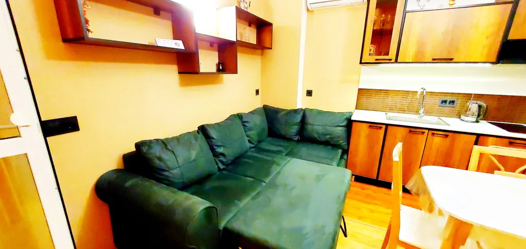 Уютная квартира с большим балконом и видом на город