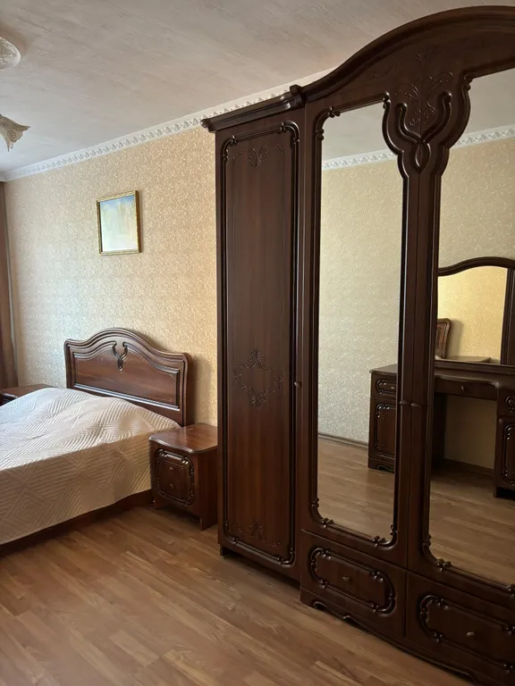 Квартира Уютная, просторная 3-комнатная квартира — Владикавказ