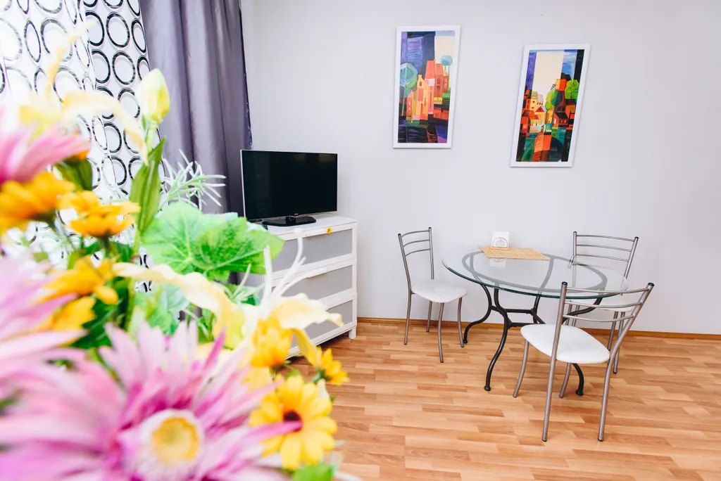 Квартира Квартира Гостевые квартиры "Алеся" Комфорт с двумя спальнями — Екатеринбург