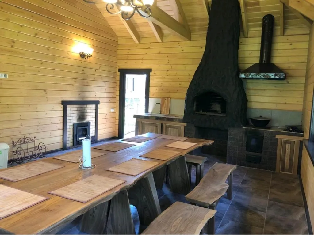 Усадьба с бассейном на Горном Алтае