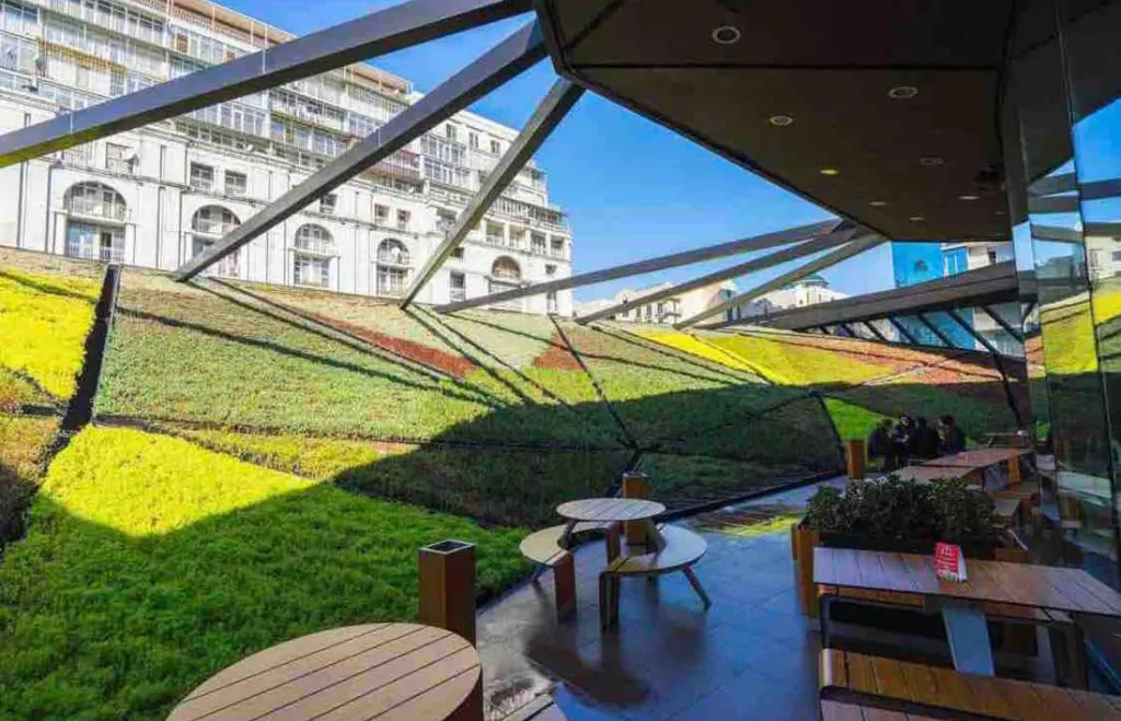 Светлая и уютная квартира с 3 комнатами, 7 минут от моря