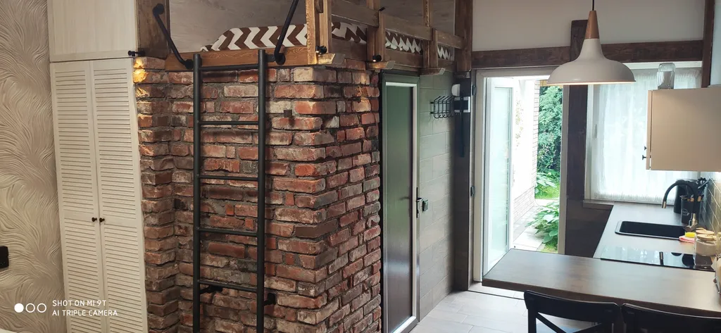 Студия в тенистом саду