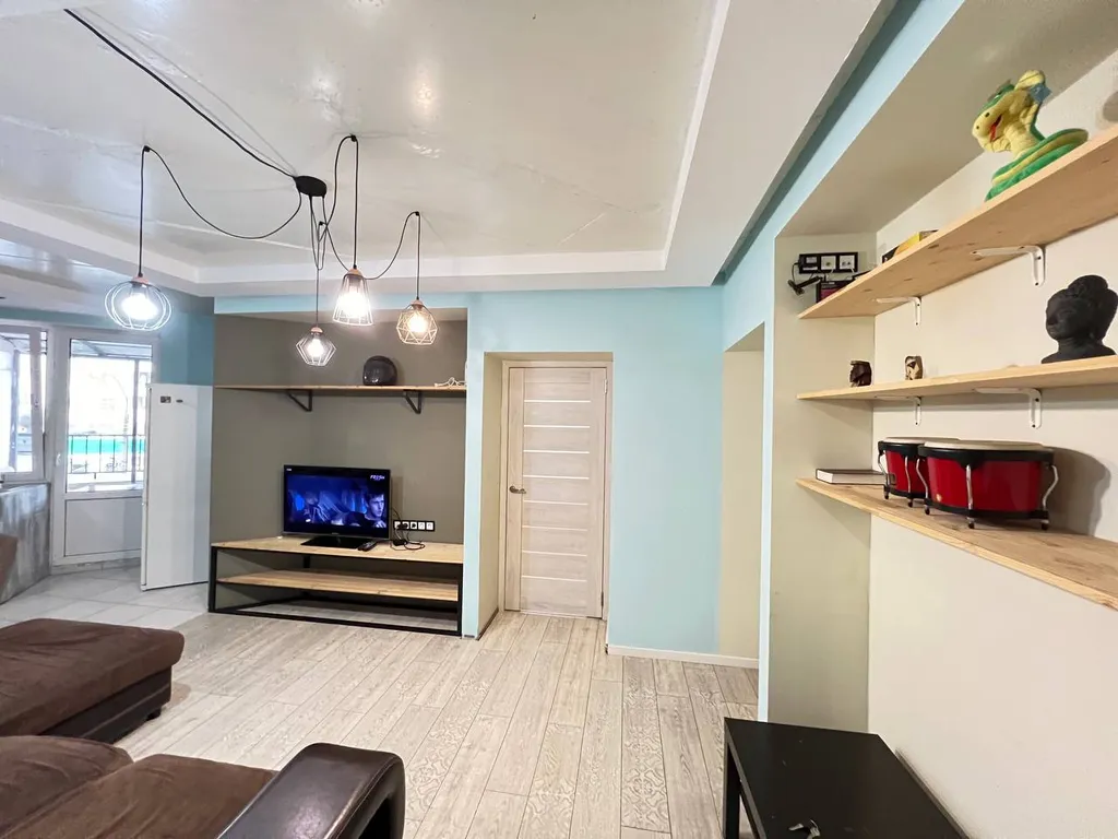 Трехкомнатная с оригинальным дизайнерским ремонтом ЦЕНТР