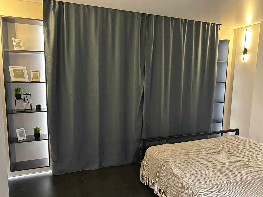 Студия в центре с видом на колесо обозрения