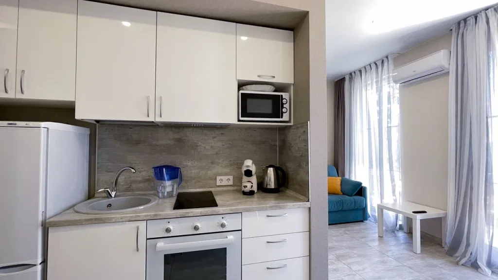 Квартира Апартаменты с балконом с видом на море — Адлер