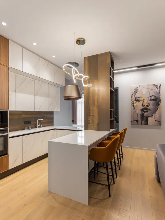 4-комнатная Квартира