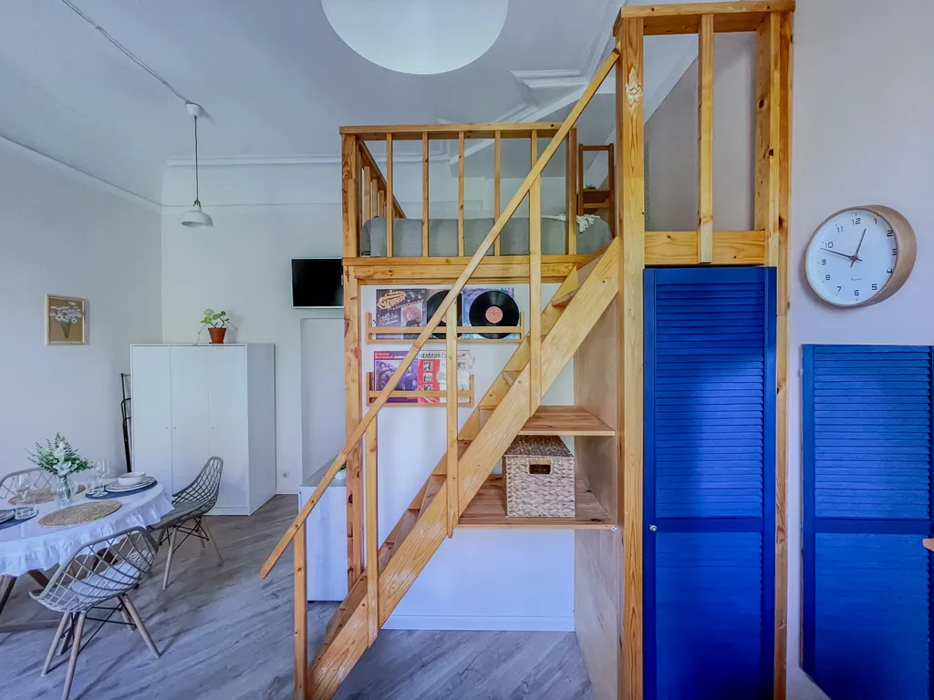 Двухуровневая квартира. Все в пешей доступности