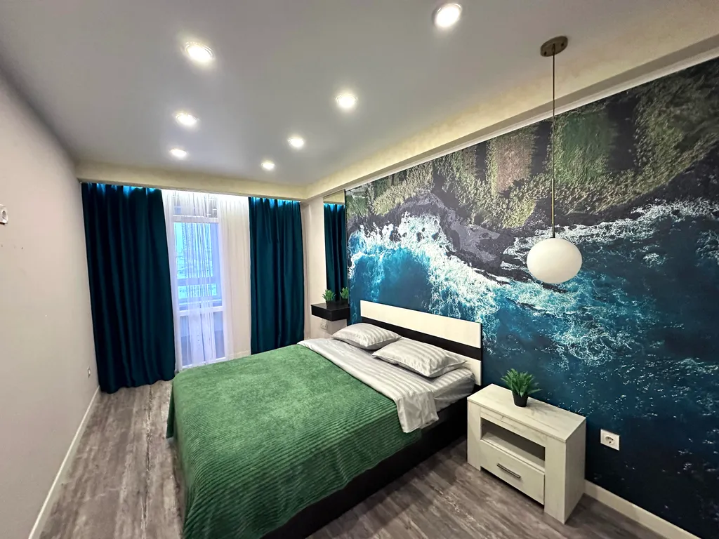 3-комнатная Люкс на Энтузиастов