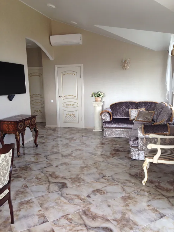 Верхний этаж дома с панорамным видом на море