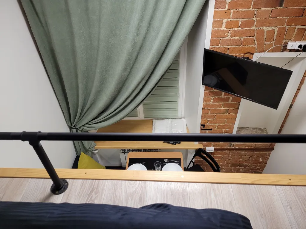 Лофт-4 Зелёная, клёвая двухуровневая студия в центре