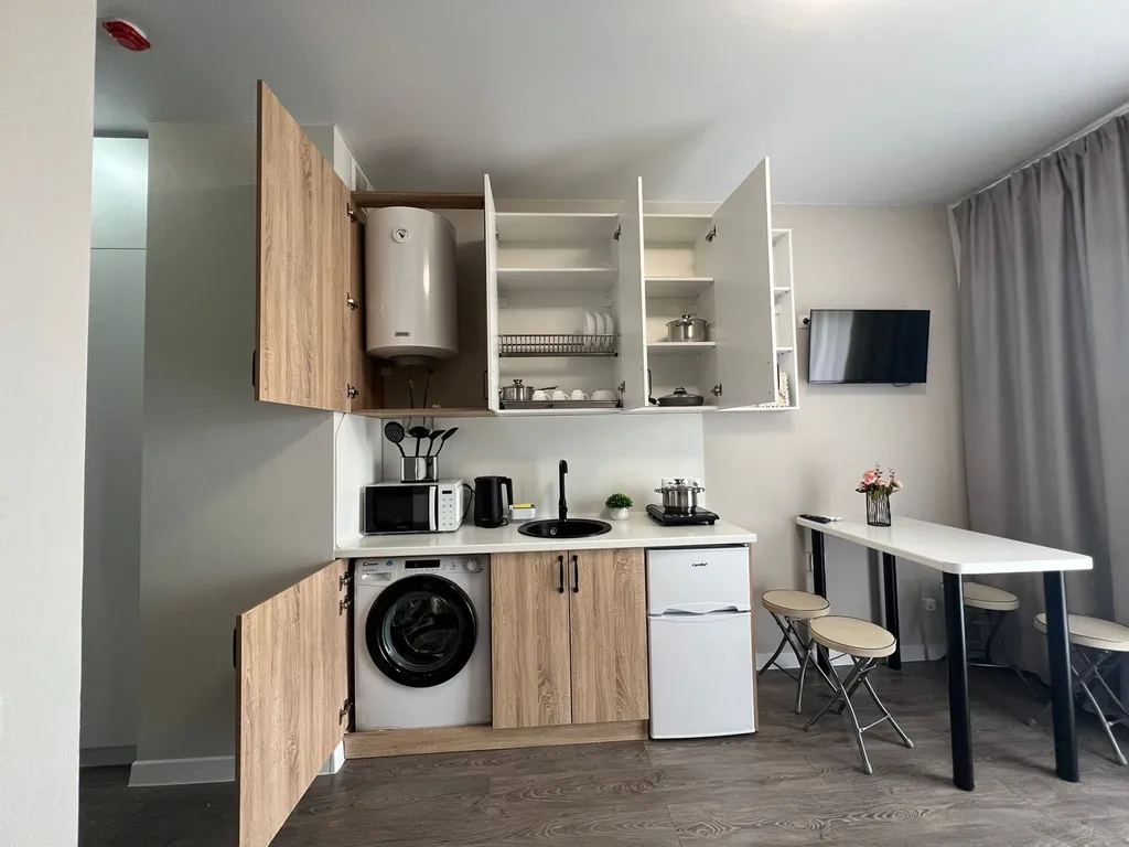 76 Студия с бассейнами на 4 человека