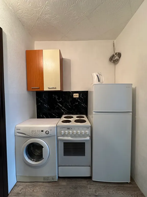 Гостинка с балконом в Первомайском р-не