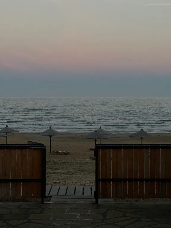 Дом на первой береговой линии