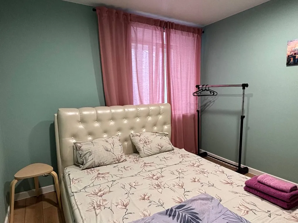 Уютная трешка в центре рядом с ДС Юбилейный