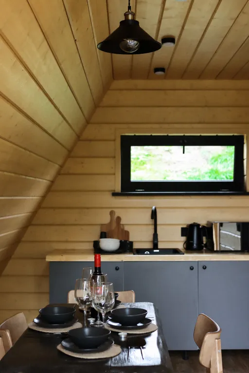 Дом A-frame с видом на реку