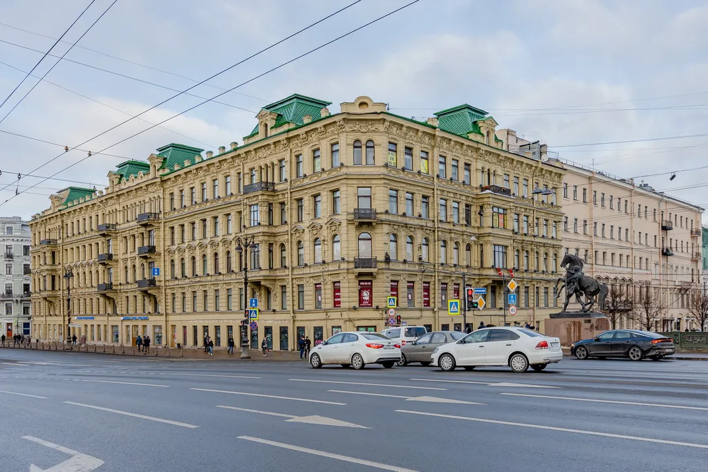 Квартира Апартаменты с 3 спальнями на Невском проспекте — Санкт-Петербург