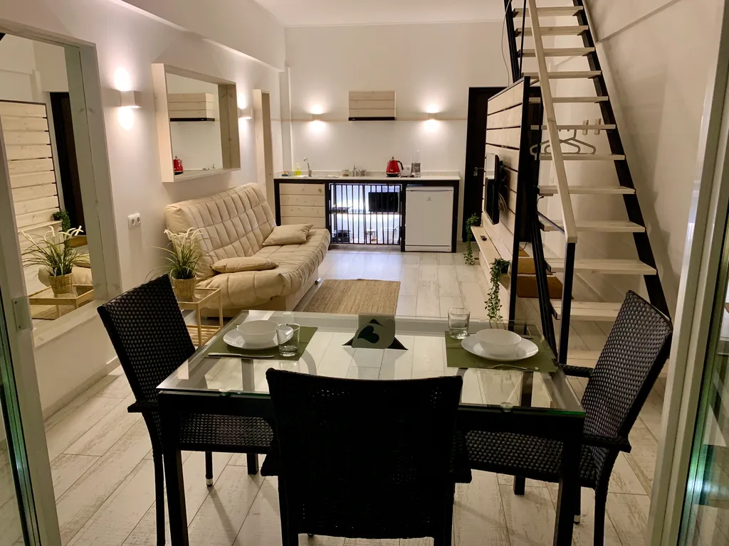 2-уровневые апартаменты с террасой