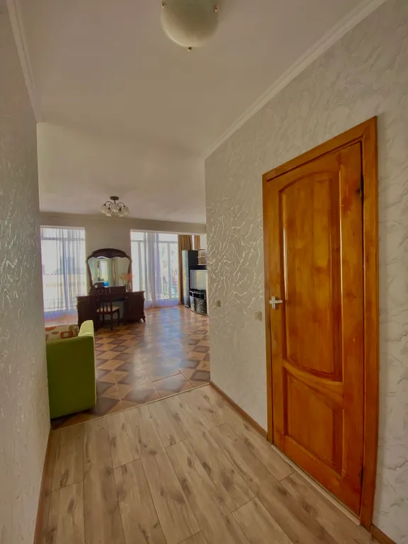 Апартаменты двухкомнатные с кухней