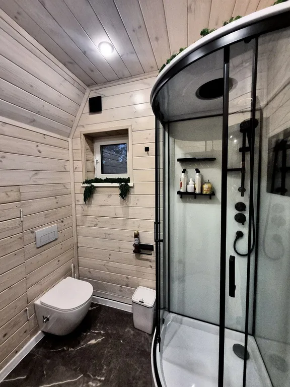 Уютный 3-к А-фрейм у реки с большой террасой и купелью