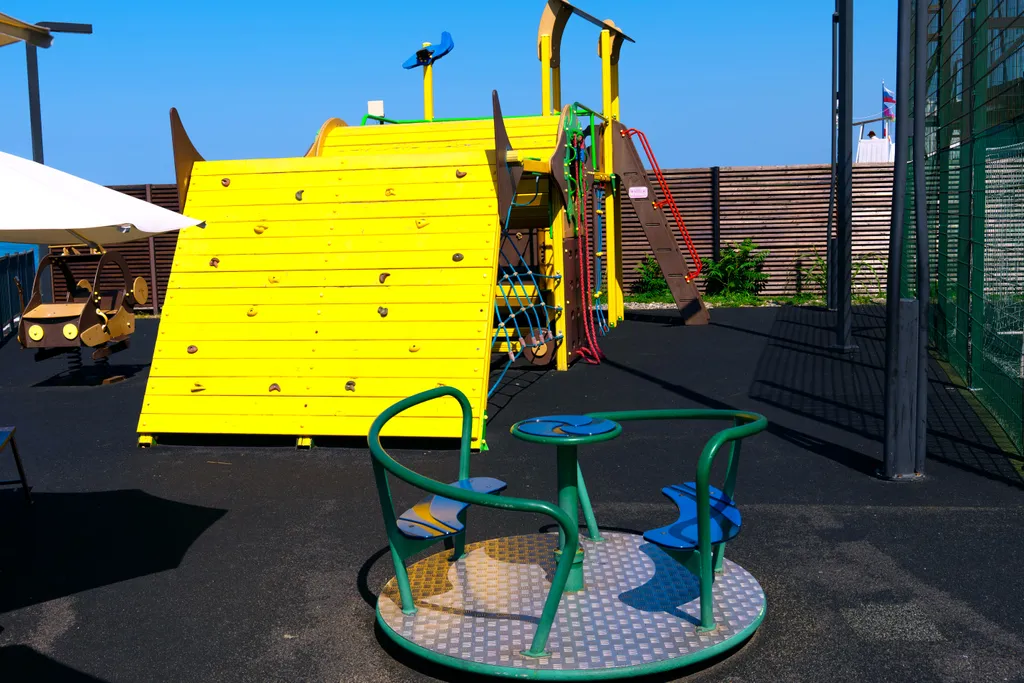 Лазурные апартаменты на берегу моря в отеле Лучезарный Резорт 4