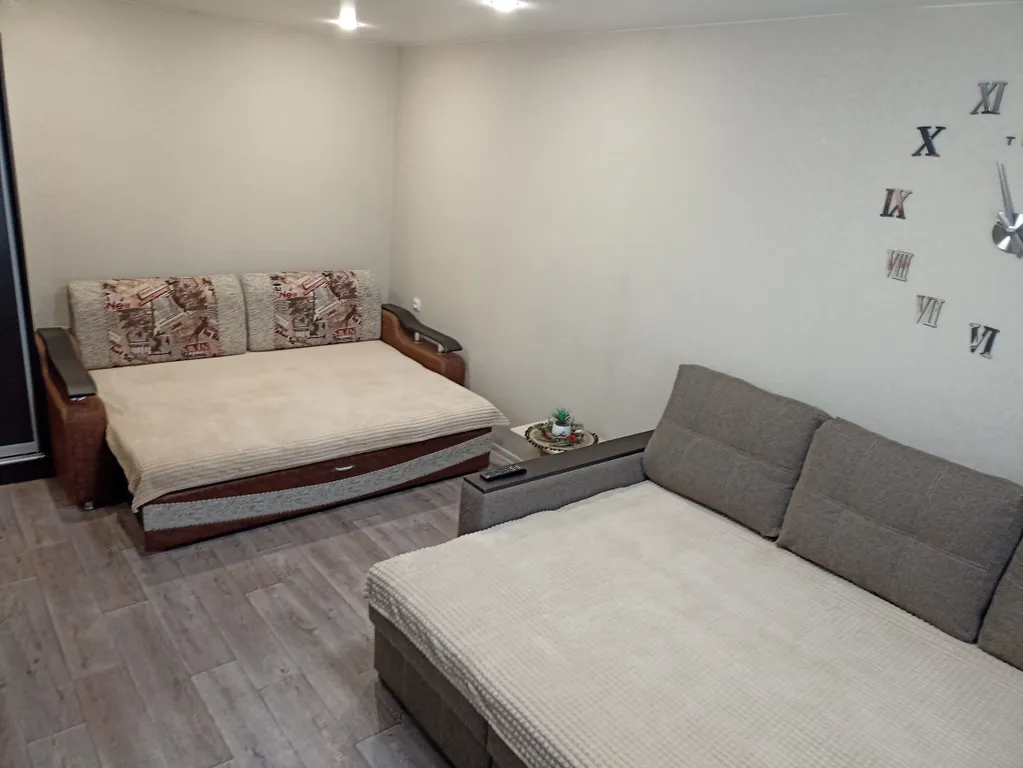 1-комнатная квартира в центре города с асфальтированной парковкой